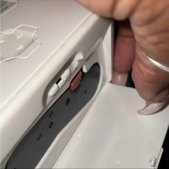 Canon SELPHY White Photo Printer - Picture 2 of 10